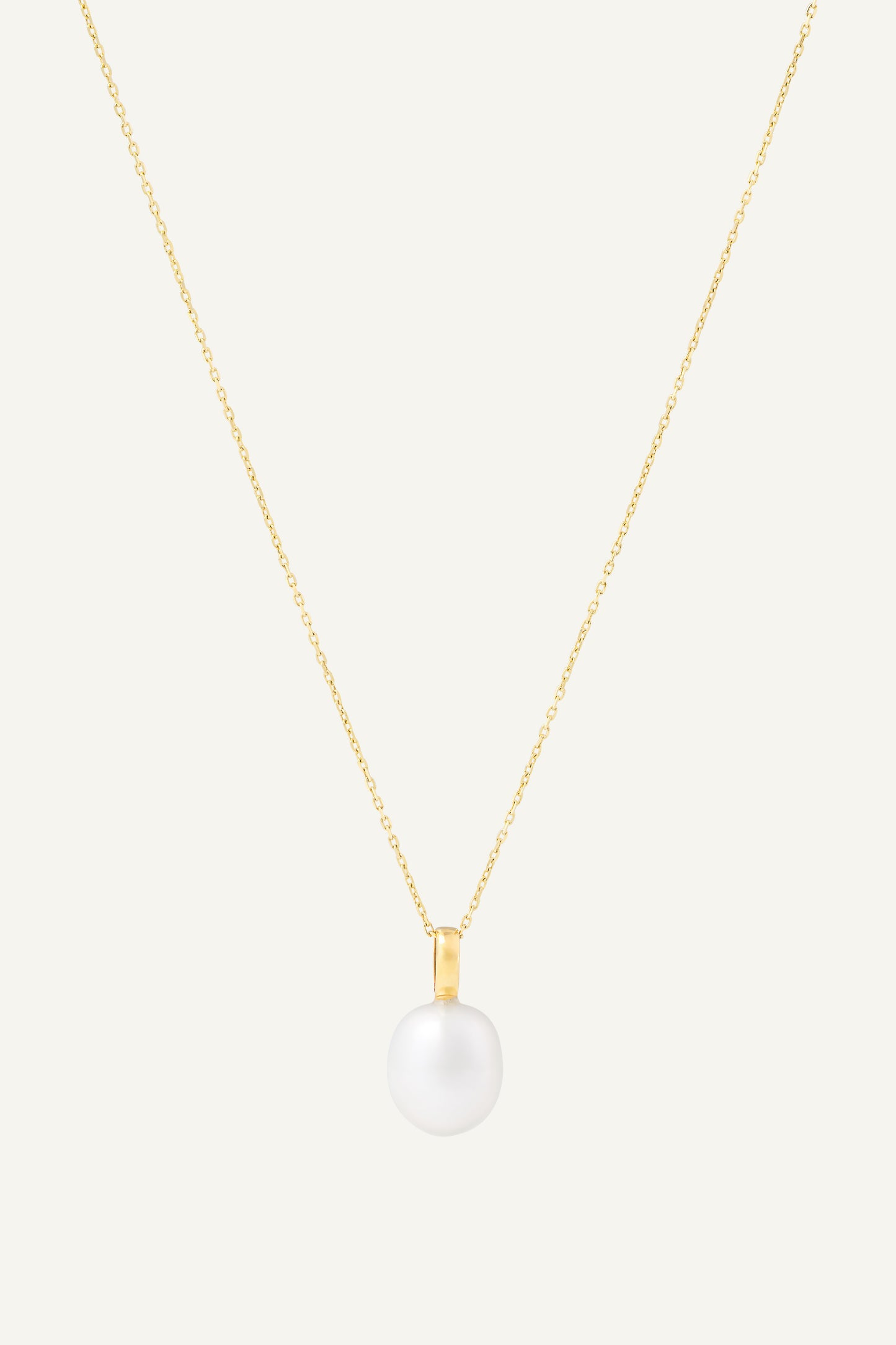 Classic Pearl Pendant Necklace