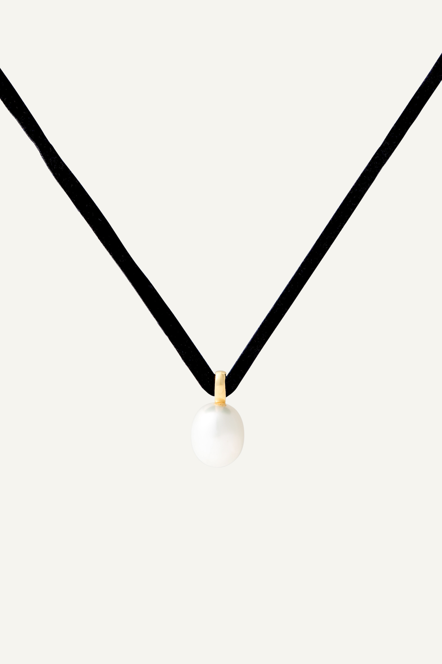 Charm Black Velvet Choker