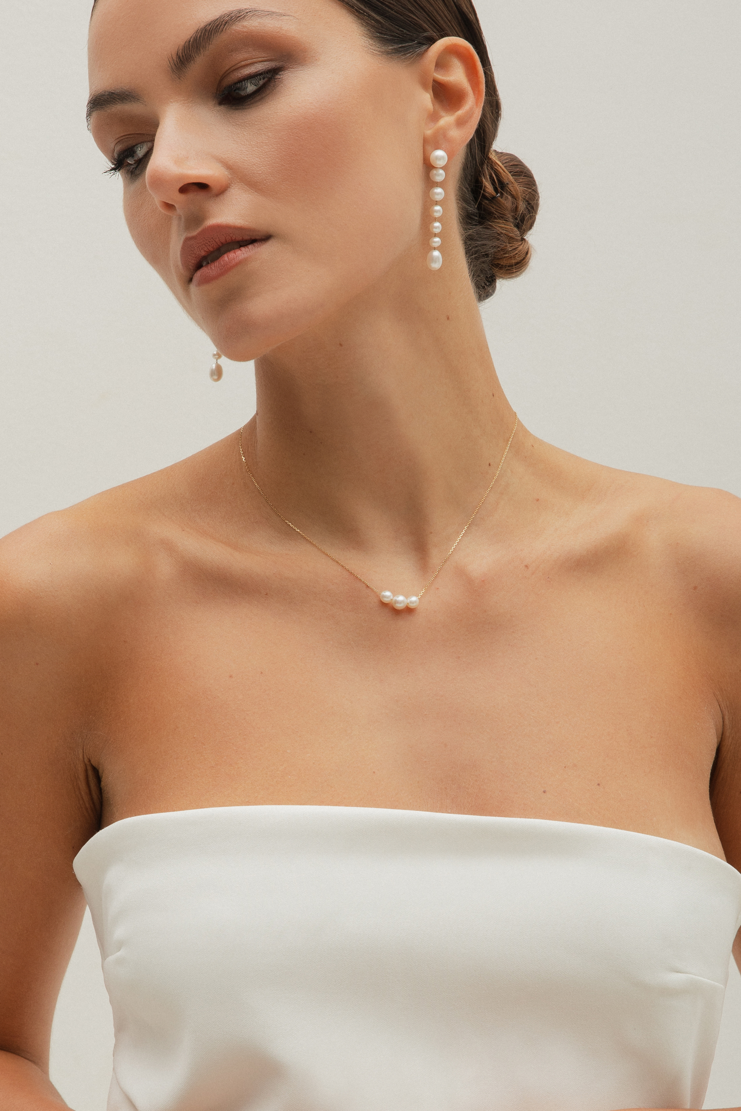 Moon Trinity Necklace Gold