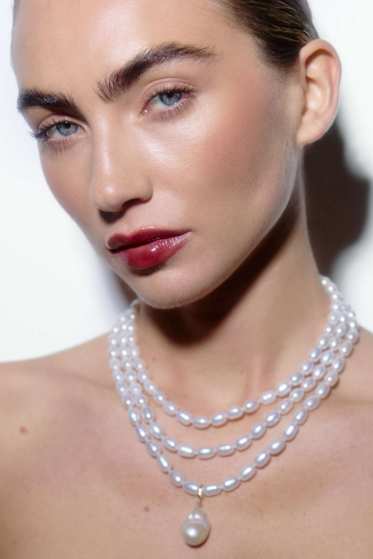 AMORE DROP PENDANT 3 ROW NECKLACE